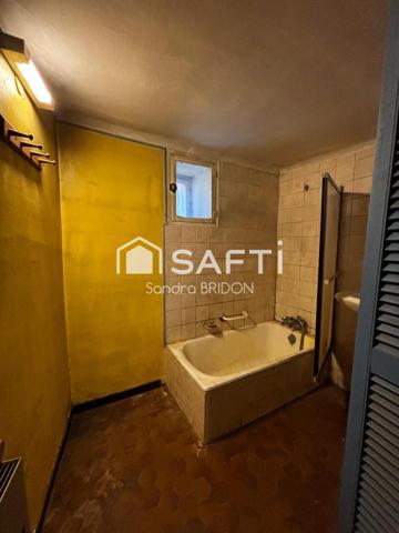 grande maison de village