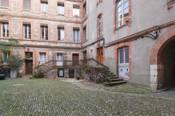 VENDU – TOULOUSE CENTRE – APPARTEMENT 4 PIÈCES