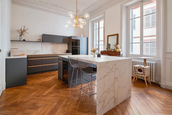 VENDU – TOULOUSE CENTRE – APPARTEMENT 4 PIÈCES