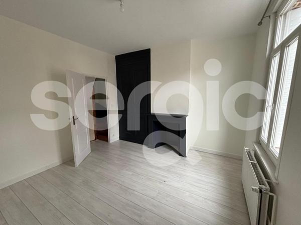 Location 3 Pieces 65 80080 Amiens 25 1686 01 0001