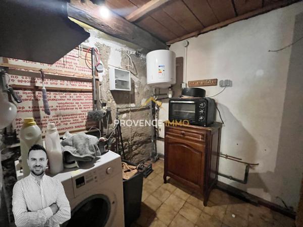 Salon-de-Provence (13300) Maison de plain-pied à rénover - Terrain de 387m²