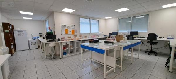 Immeuble à vendre à Brissac Loire Aubance dans le Maine-et-Loire (49250), ref : 49004-1673