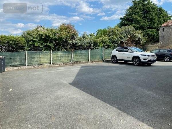 Immeuble à vendre à Brissac Loire Aubance dans le Maine-et-Loire (49250), ref : 49004-1673