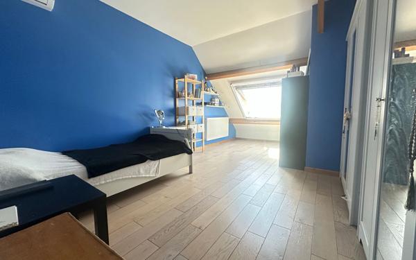 Maison à vendre    6 pièces • 200 m2 Saint-Maur-des-Fossés