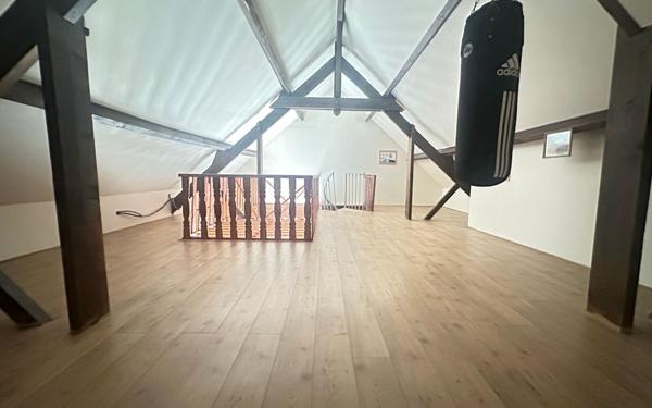 Maison à vendre    6 pièces • 200 m2 Saint-Maur-des-Fossés