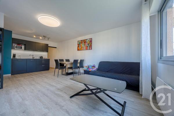 Appartement T4 à vendre  5 pièces - 99,85 m2 RUMILLY - 74