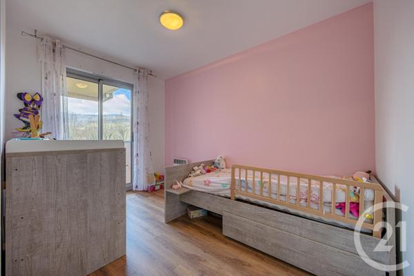 Appartement T4 à vendre  5 pièces - 99,85 m2 RUMILLY - 74