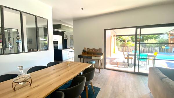 Maison Le Teich 5 pièce(s) 125.65 m2 - plain-pied de 2016