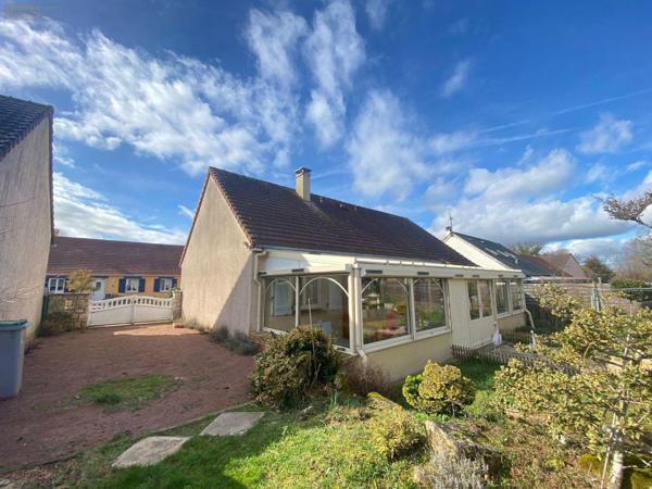 Maison à vendre à Moncé-en-Belin dans la Sarthe (72230), ref : 72122-1428