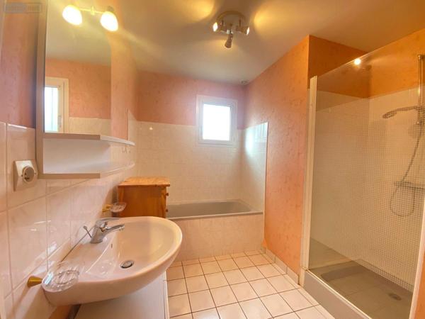 Maison à vendre à Moncé-en-Belin dans la Sarthe (72230), ref : 72122-1428