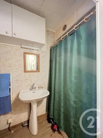 Appartement F2 Bis à vendre  4 pièces - 83,13 m 2   FREJUS  - 83