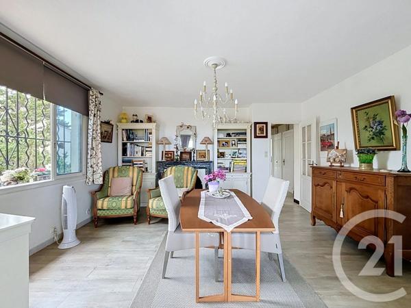 Appartement F2 Bis à vendre  4 pièces - 83,13 m 2   FREJUS  - 83
