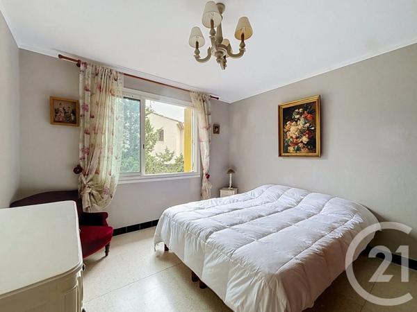 Appartement F2 Bis à vendre  4 pièces - 83,13 m 2   FREJUS  - 83