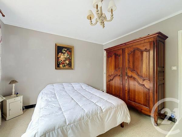 Appartement F2 Bis à vendre  4 pièces - 83,13 m 2   FREJUS  - 83