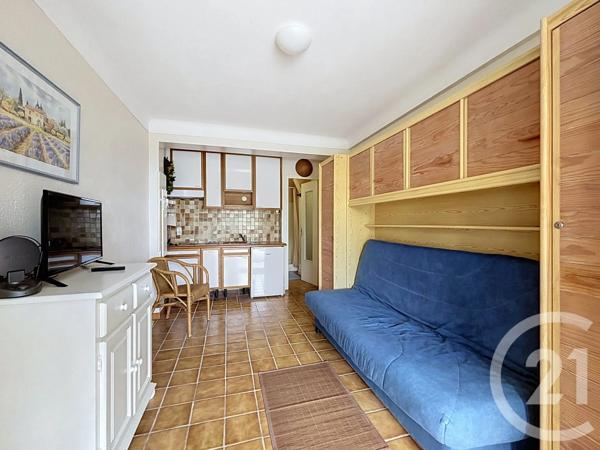 Appartement F2 Bis à vendre  4 pièces - 83,13 m 2   FREJUS  - 83