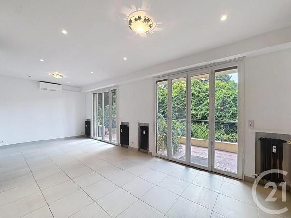 Appartement F3 à vendre  3 pièces - 69 m 2   CANNES  - 06