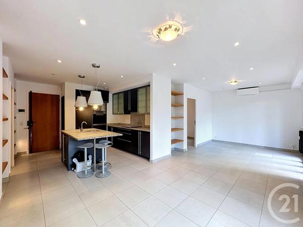 Appartement F3 à vendre  3 pièces - 69 m 2   CANNES  - 06
