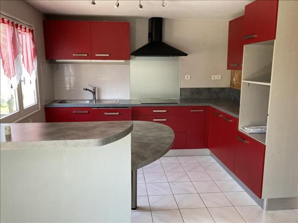 Maison à louer 820 € CC VARETZ 4 p 78 m² DPE D