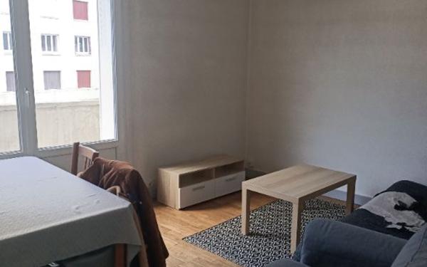 Appartement à louer    3 pièces •  Tours