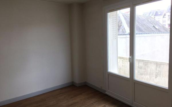 Appartement à louer    3 pièces •  Tours