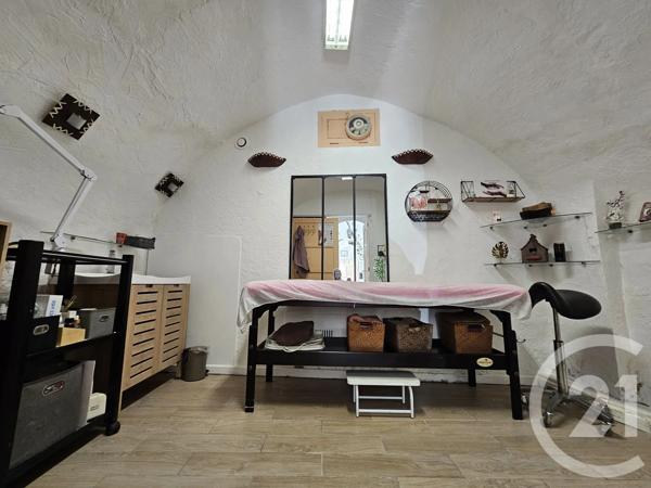 Appartement Local à vendre  1 pièce - 33 m 2   GATTIERES  - 06