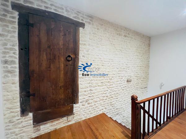 THAIRE MAISON 4 CHAMBRES AVEC JARDIN  Thaire