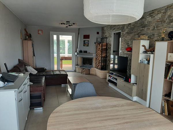 Maison spacieuse à vendre à Saint Porchaire