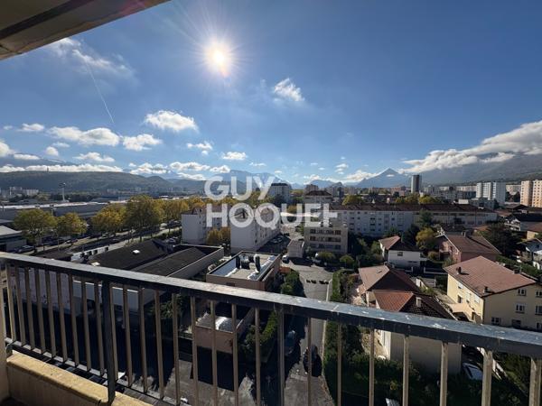 APPARTEMENT À LOUER DE 3 PIÈCES DE 90,83 M²