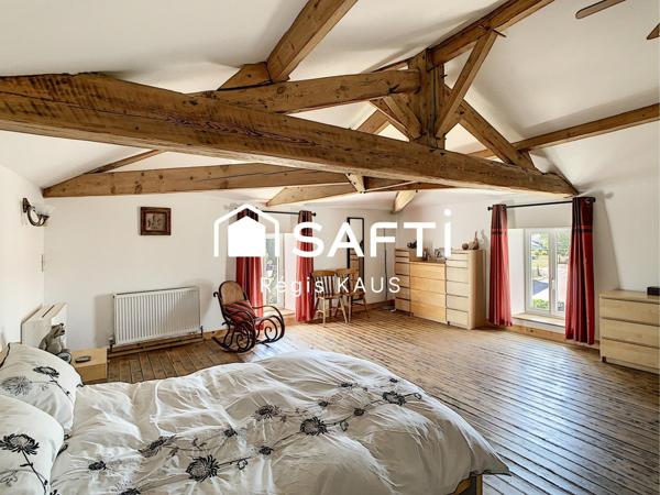 Maison en pierre 3-4 chambres avec piscine, dépendances et jardin paysagé