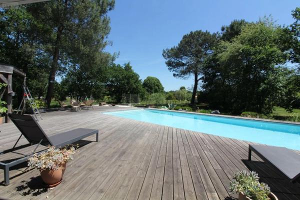 Achat - Maison | Villa Blanquefort 33290 8 pièces 225 m 2 2655 m 2