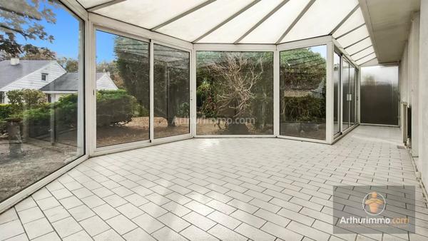Vente                                                      Maison
                        
                     7 pièces                      126 m2                     à Courcouronnes