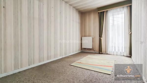Vente                                                      Maison
                        
                     7 pièces                      126 m2                     à Courcouronnes