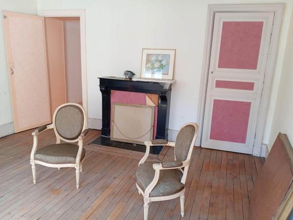 Magnifique maison de caractère dans village médiéval