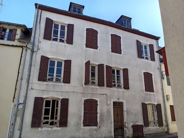 Magnifique maison de caractère dans village médiéval
