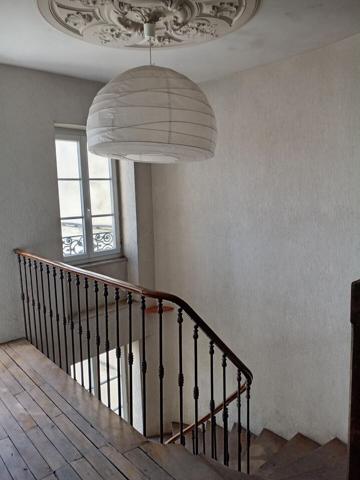 Magnifique maison de caractère dans village médiéval