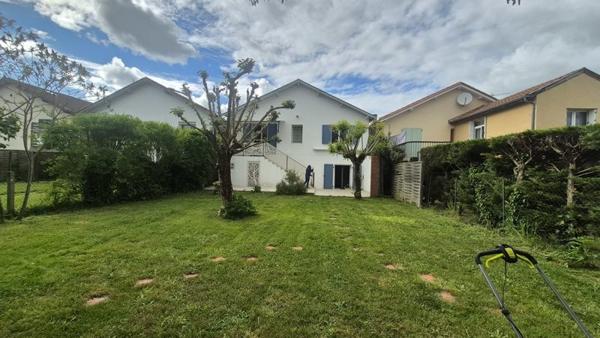 Maison à vendre 233 235 € Bergerac 5 p 108 m² DPE C