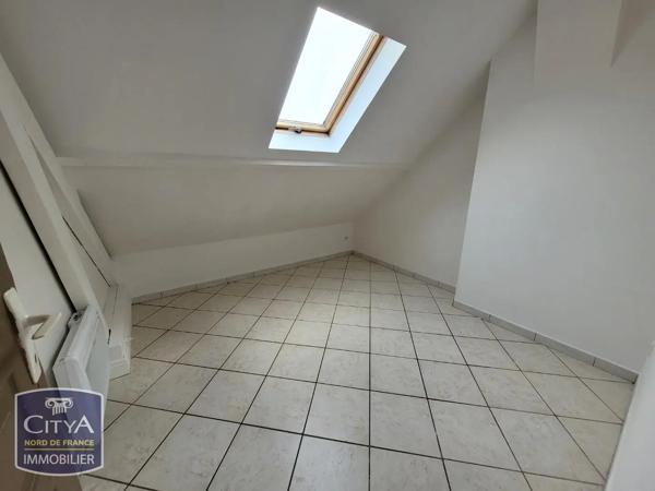 Appartement à louer 2 pièces 27.18m² Cambrai (59400)
