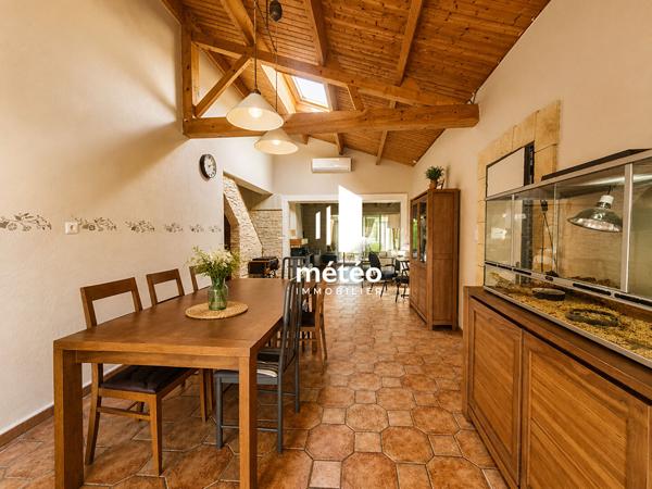 Ensemble immobilier d’exception – Résidence de charme avec activité touristique clé en main