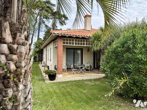 PORNIC - VILLA D'ARCHITECTE AVEC PISCINE ET GARAGE DOUBLE