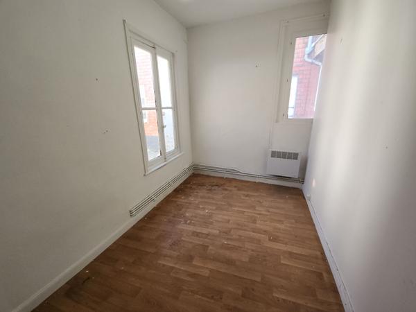 Immeuble à vendre au centre-ville de Saint Quentin - Réf 6076