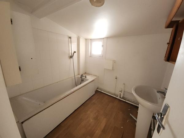 Immeuble à vendre au centre-ville de Saint Quentin - Réf 6076