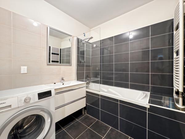 Lyon (69009) À vendre – Beau T3 avec vaste extérieur en plein cœur de Valmy (Lyon 9e)