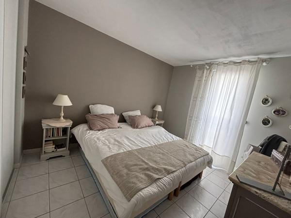 Appartement Hyeres  3 pièce(s) 70.68 m2
