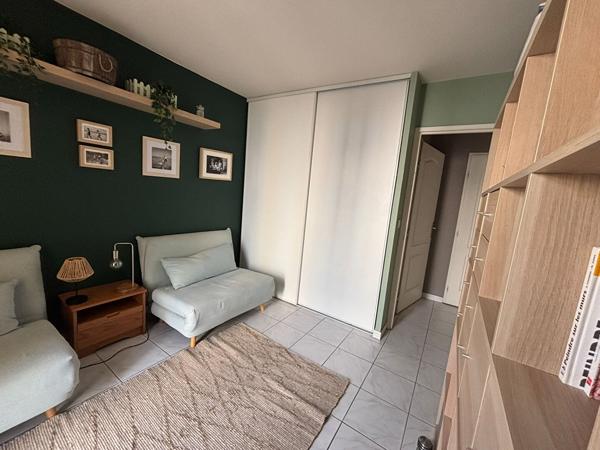 Appartement Hyeres  3 pièce(s) 70.68 m2