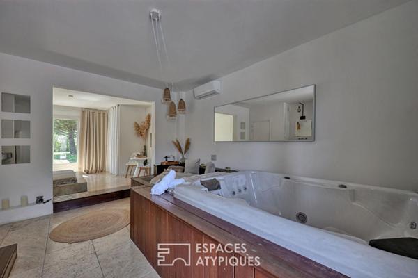 Mas contemporain avec piscine en Camargue