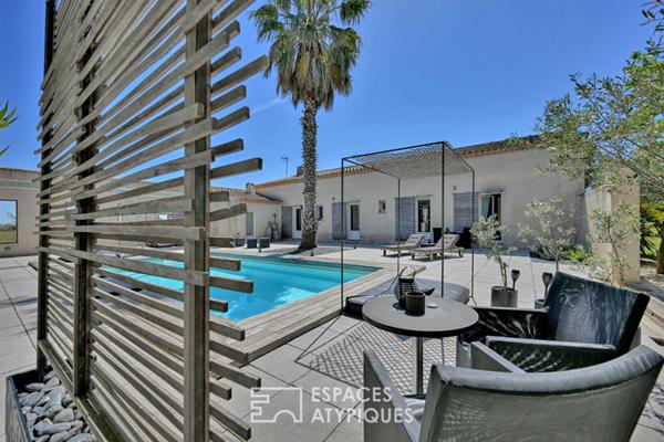 Mas contemporain avec piscine en Camargue