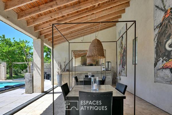 Mas contemporain avec piscine en Camargue