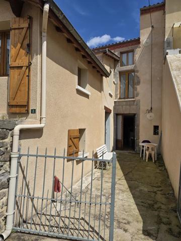 Vente Maison de village 5 pièces 126 m2 à Auzat-la-Combelle