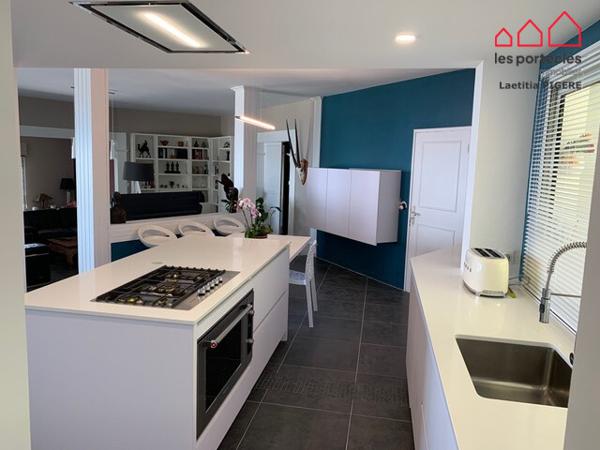 Villa de standing - 6 pièces 240m² - Vue mer imprenable