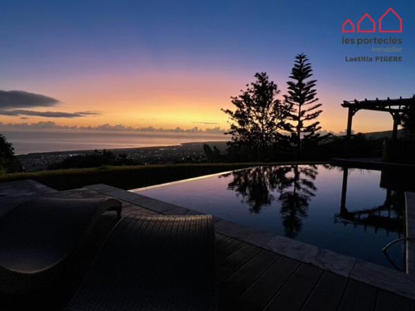 Villa de standing - 6 pièces 240m² - Vue mer imprenable